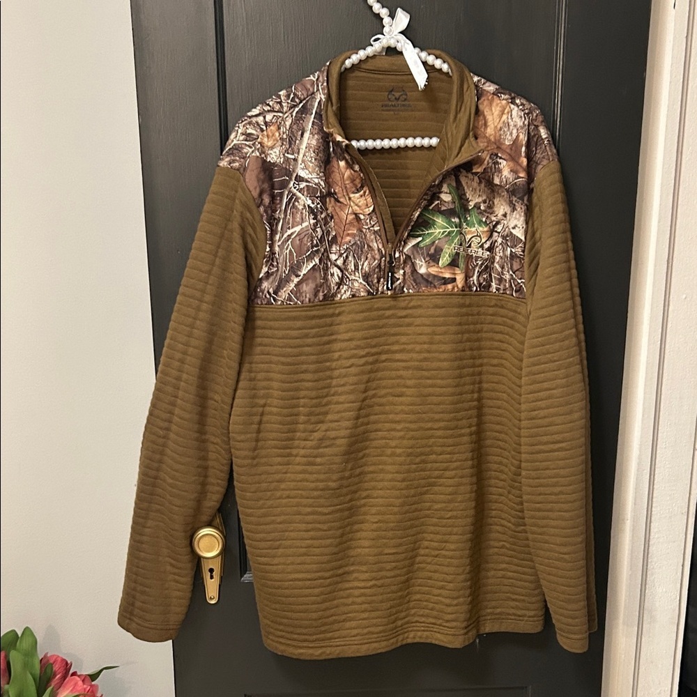 Realtree Brown Pullover with Logo